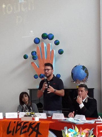 dbabdffd-fd4b-4b87-bafb-2f89916fdcd0